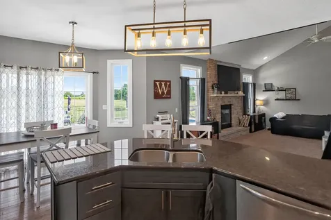 129 Titleist Trail Poplar Grove IL 61065