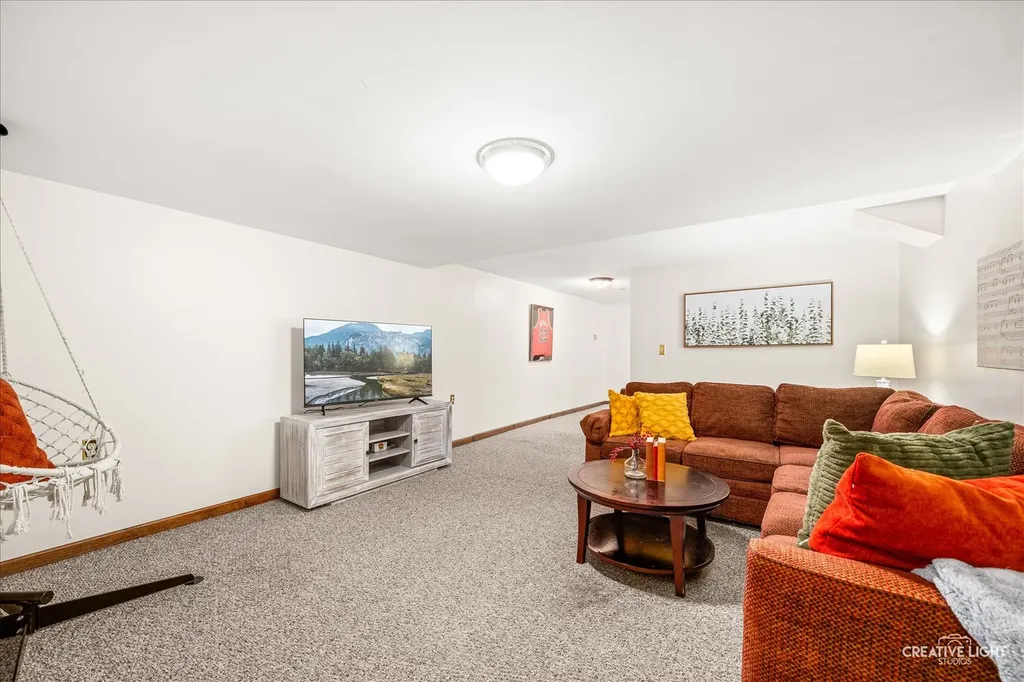 1196 Hobson Mill Drive Naperville IL 60540