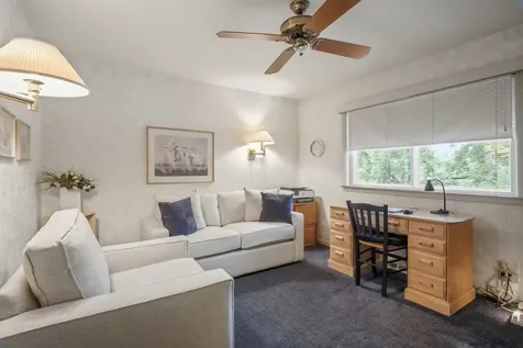 2724 Old Glenview Road Wilmette IL 60091