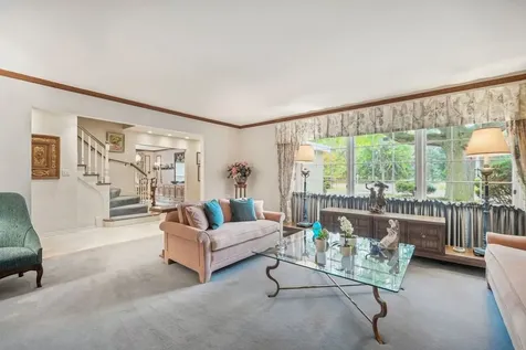 2724 Old Glenview Road Wilmette IL 60091