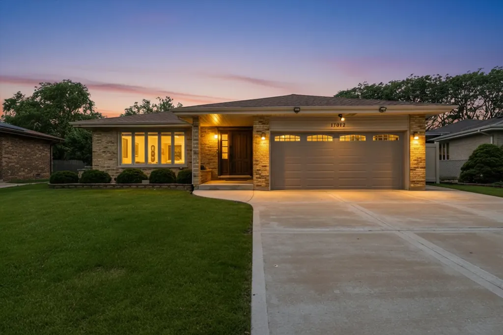 17012 92ND Avenue Orland Hills IL 60487