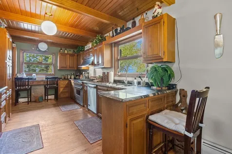 7822 North Pillow Hill Road N Spring Grove IL 60081