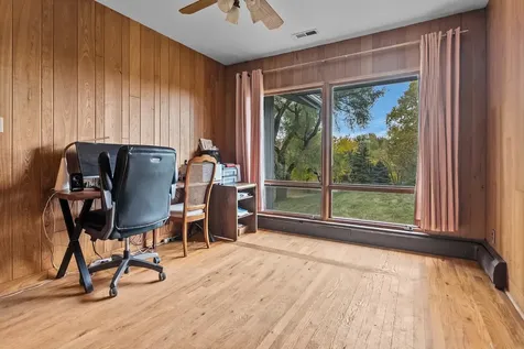 7822 North Pillow Hill Road N Spring Grove IL 60081