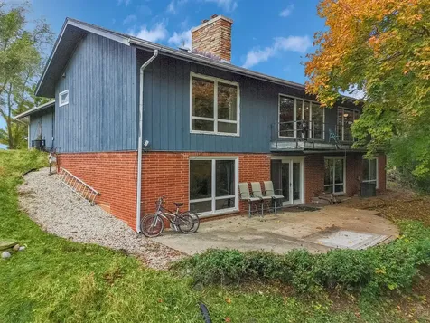 7822 North Pillow Hill Road N Spring Grove IL 60081