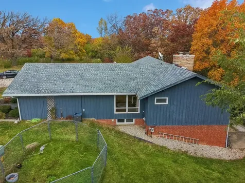 7822 North Pillow Hill Road N Spring Grove IL 60081