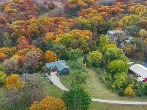7822 North Pillow Hill Road N Spring Grove IL 60081