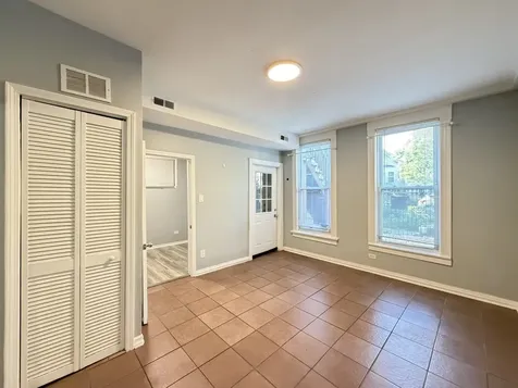 3511 West Dickens Avenue Chicago IL 60647