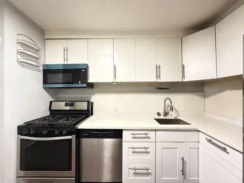3511 West Dickens Avenue Chicago IL 60647