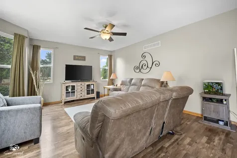1014 Saddle Ridge Drive Joliet IL 60432