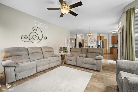 1014 Saddle Ridge Drive Joliet IL 60432