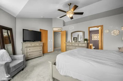 1014 Saddle Ridge Drive Joliet IL 60432