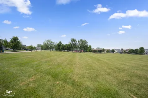 1014 Saddle Ridge Drive Joliet IL 60432
