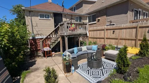 8837 South Carpenter Street Chicago IL 60620