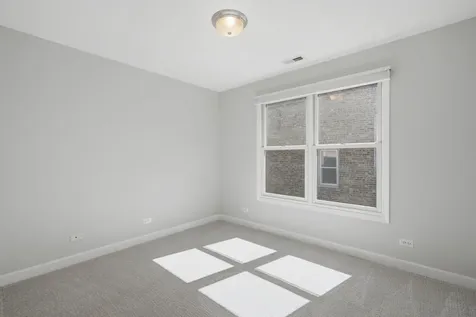 1815 West School Street Chicago IL 60657