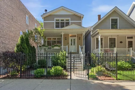 1815 West School Street Chicago IL 60657