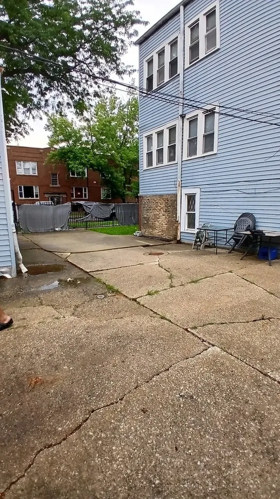 4157 West Crystal Street Chicago IL 60651