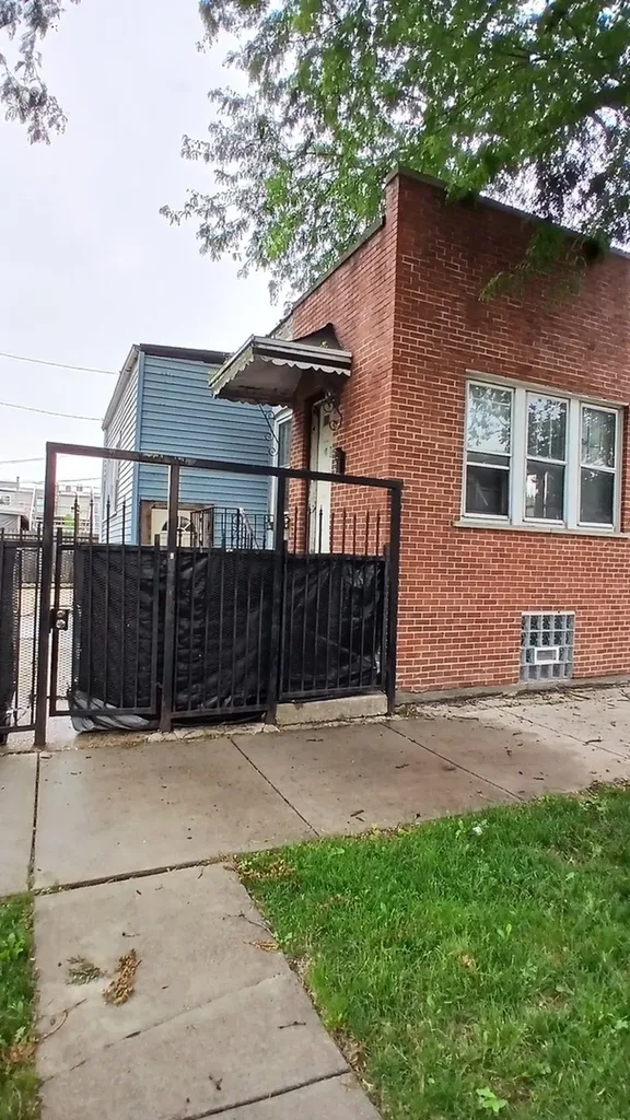 4157 West Crystal Street Chicago IL 60651