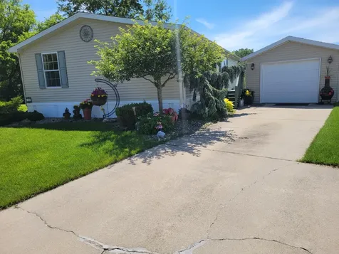 187 Whiporwill Drive Beecher IL 60401
