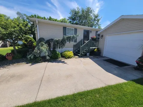 187 Whiporwill Drive Beecher IL 60401