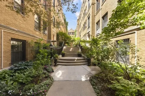 640 West Waveland Avenue Chicago IL 60613