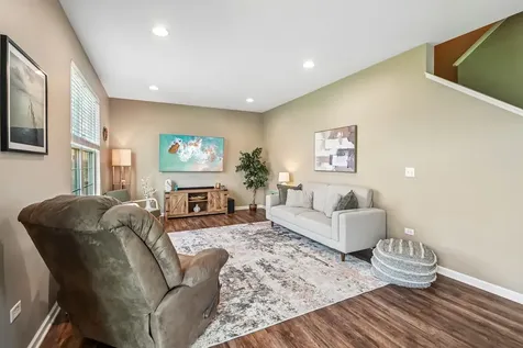 1716 Wentworth Drive Volo IL 60020