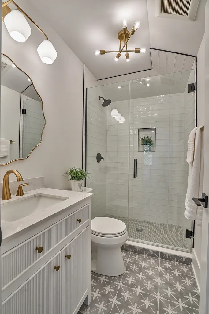 6217 North Leona Avenue Chicago IL 60646