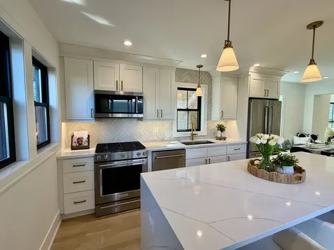 6217 North Leona Avenue Chicago IL 60646