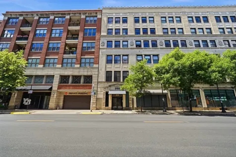3150 North Sheffield Avenue Chicago IL 60657