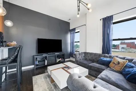 3150 North Sheffield Avenue Chicago IL 60657