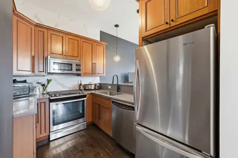 3150 North Sheffield Avenue Chicago IL 60657