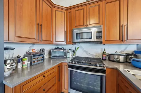 3150 North Sheffield Avenue Chicago IL 60657