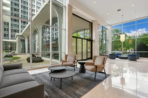 4250 North Marine Drive Chicago IL 60613