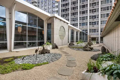 4250 North Marine Drive Chicago IL 60613