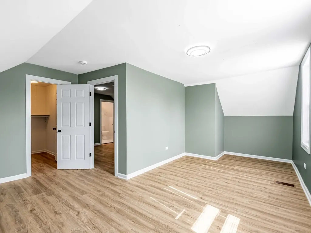 12934 Mozart Street Blue Island IL 60406