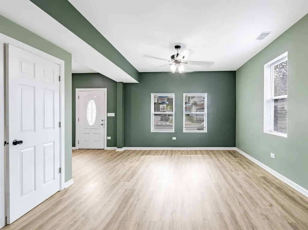 12934 Mozart Street Blue Island IL 60406
