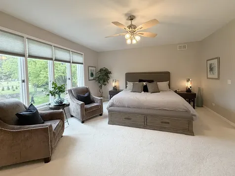 211 Ridge Lane Lake In The Hills IL 60156