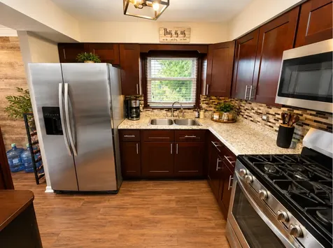 7101 98TH Street Chicago Ridge IL 60415