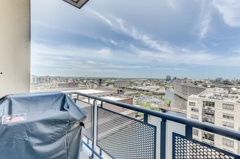 700 North Larrabee Street Chicago IL 60654