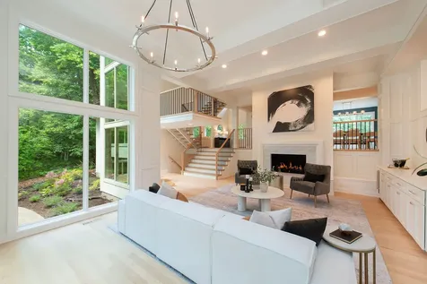 1221 Loch Lane Lake Forest IL 60045