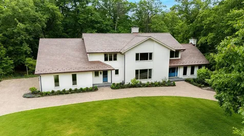 1221 Loch Lane Lake Forest IL 60045
