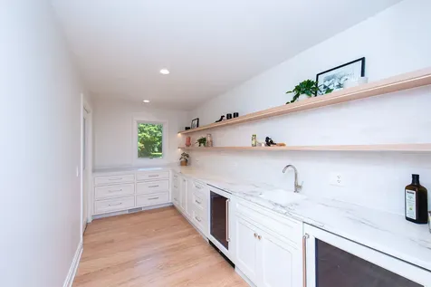 1221 Loch Lane Lake Forest IL 60045
