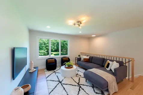 1221 Loch Lane Lake Forest IL 60045