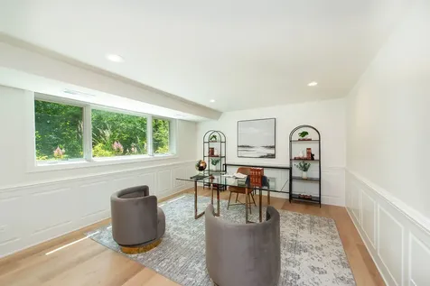 1221 Loch Lane Lake Forest IL 60045