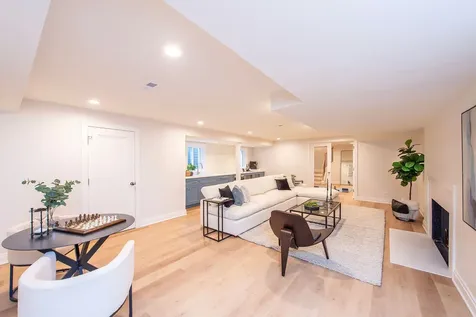 1221 Loch Lane Lake Forest IL 60045