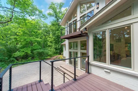 1221 Loch Lane Lake Forest IL 60045