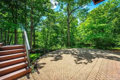 1221 Loch Lane Lake Forest IL 60045