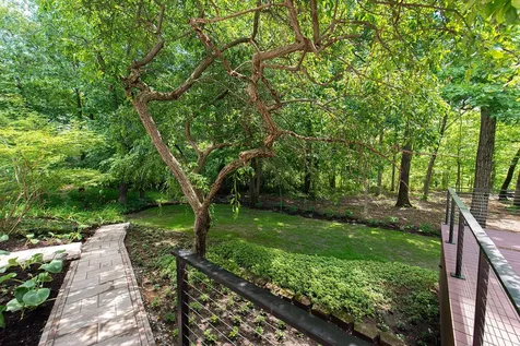 1221 Loch Lane Lake Forest IL 60045