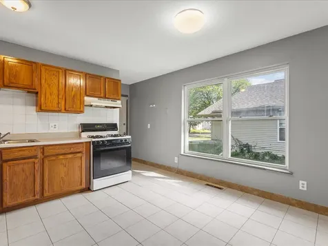 712 Cherry Street Rockford IL 61101