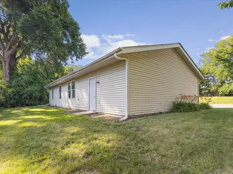 712 Cherry Street Rockford IL 61101