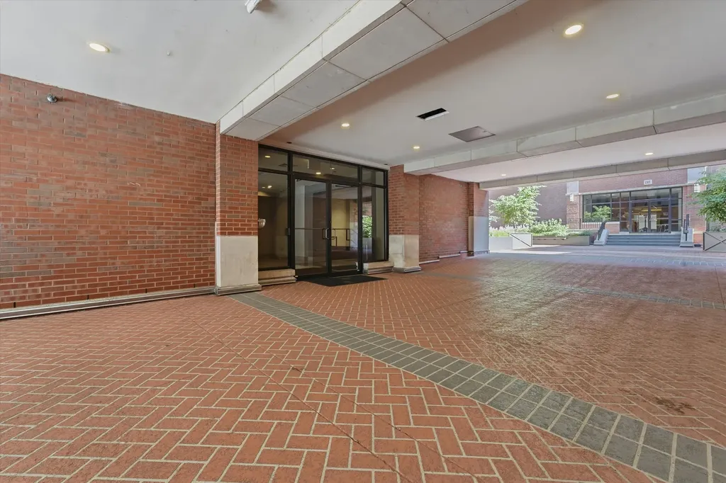 333 West Hubbard Street Chicago IL 60654